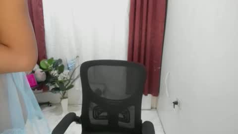 Yvonne online show from 10.23.25