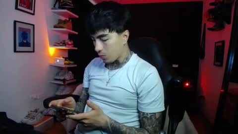 Snapshot of zac_muller1 chatting on 10.08.25 zac_muller1 online show from 10.08.25