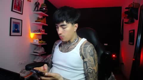 Snapshot of zac_muller1 chatting on 10.15.25 zac_muller1 online show from 10.15.25