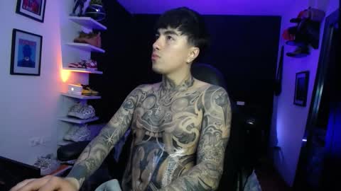 Snapshot of zac_muller1 chatting on 10.17.25 zac_muller1 online show from 10.17.25