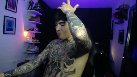 Snapshot of zac_muller1 chatting on 10.19.25 zac_muller1 online show from 10.19.25