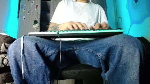 Zac Freelance model online show from 12.15.24
