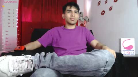 Snapshot of zack_xtreme chatting on 12.14.24 Xavi online show from 12.14.24
