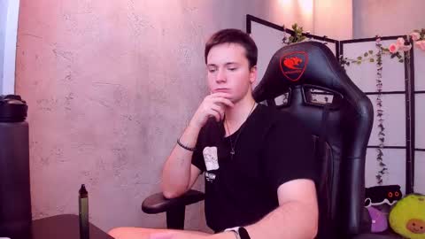 Snapshot of zackhandsome chatting on 02.07.25 Zack online show from 02.07.25