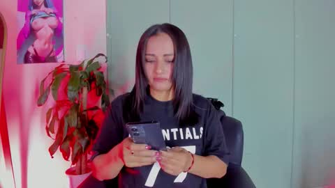 Snapshot of zafiro__brown chatting on 09.24.25 Zafiro Brown online show from 09.24.25