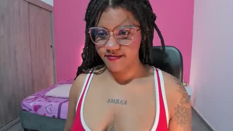 zahra_rose online show from 11.21.25