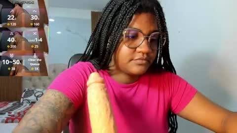 Snapshot of zahra_rose chatting on 06.22.26 zahra_rose online show from 06.22.26