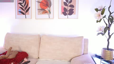 Snapshot of zahrawilliams chatting on 12.19.24 Zara Williams online show from 12.19.24