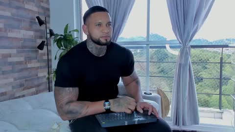 INSTAGRAM yormanfit7 online show from 12.05.24