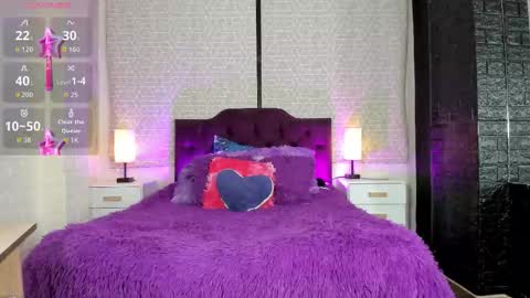 Zamara Kleii online show from 10.18.25