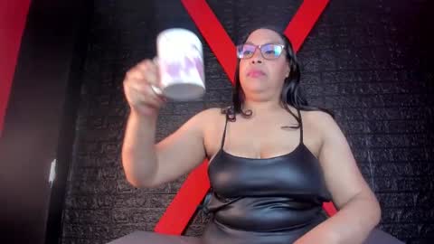 Danna online show from 11.26.25