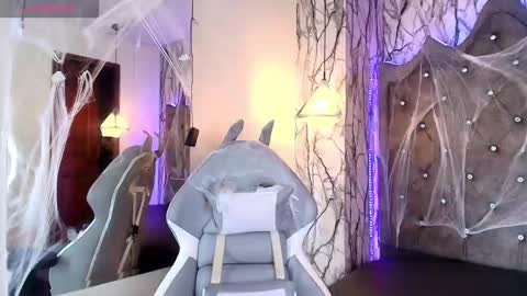   online show from 10.28.25