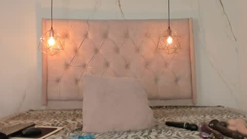 ZAMIRA online show from 12.04.25