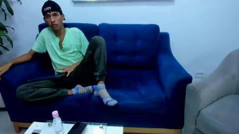 Snapshot of zane_belville chatting on 05.14.26 Zane Belville online show from 05.14.26