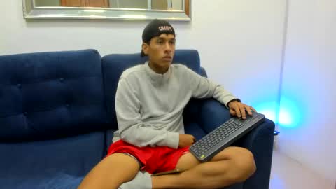 Snapshot of zane_belville chatting on 05.18.26 Zane Belville online show from 05.18.26