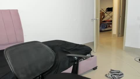 Snapshot of zanxley_ chatting on 12.20.24 zanxley_ online show from 12.20.24