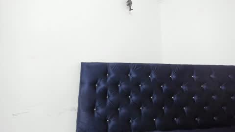 Snapshot of zanxley_ chatting on 02.10.25 zanxley_ online show from 02.10.25