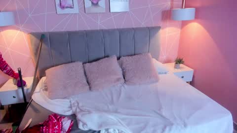 Zara Sweet  online show from 12.24.24