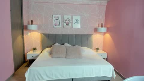 Snapshot of zara__sweet chatting on 10.22.25 Zara Sweet  online show from 10.22.25