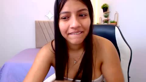 Snapshot of zara_cute18 chatting on 06.25.26 Zara online show from 06.25.26
