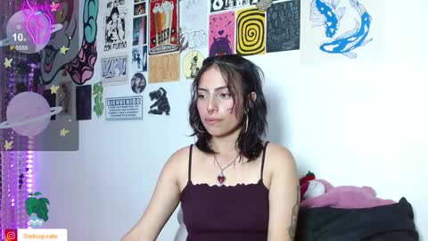 Zara Flores online show from 03.11.25