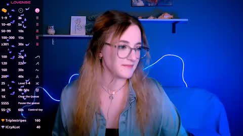 Snapshot of zara_lys chatting on 10.11.25 ur kitten 3 online show from 10.11.25