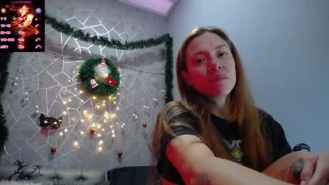 Snapshot of zaracollinx chatting on 12.13.24 Zara online show from 12.13.24