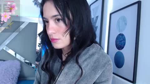 Snapshot of zaradames_ chatting on 12.02.24 zaradames_ online show from 12.02.24