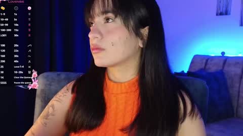 Snapshot of zaradames_ chatting on 09.10.25 zaradames_ online show from 09.10.25