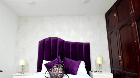 Zarah Andrews online show from 01.07.26