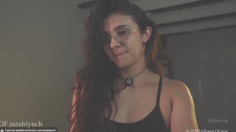 Snapshot of zarahlynch chatting on 10.29.25 Miss Lynch   Next show  2911 online show from 10.29.25