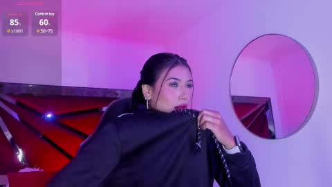 Zara Lim  online show from 02.12.25