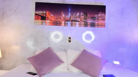 ZaraQuiinn online show from 01.12.26