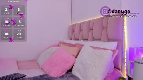 Zariana online show from 09.13.25