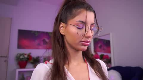 zariavera online show from 10.19.25