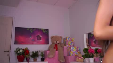 zariavera online show from 10.31.25