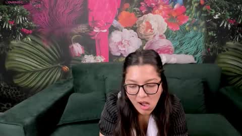 Zarifa online show from 09.13.25