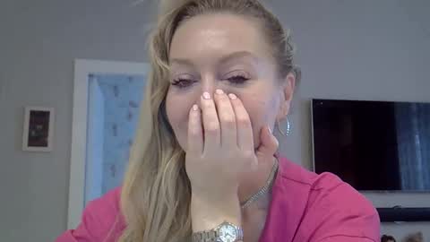 Zarina Swift online show from 10.10.25