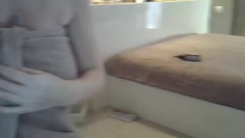 Zarina Swift online show from 10.16.25