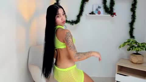 vanessa  online show from 01.05.26