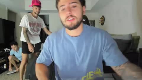 Snapshot of zaylanez chatting on 12.07.24 Zay lanez online show from 12.07.24