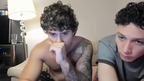 Snapshot of zaylanez chatting on 01.31.25 Zay lanez online show from 01.31.25