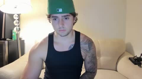 Snapshot of zaylanez chatting on 02.08.25 Zay lanez online show from 02.08.25