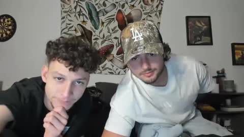 Snapshot of zaylanez chatting on 02.21.25 Zay lanez online show from 02.21.25