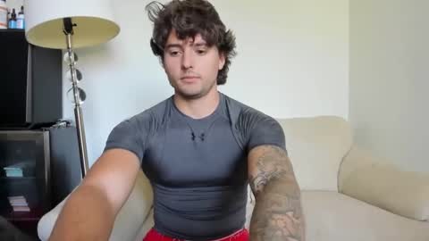 Snapshot of zaylanez chatting on 03.12.25 Zay lanez online show from 03.12.25