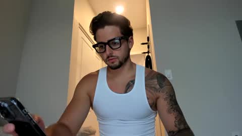 Snapshot of zaylanez chatting on 09.10.25 Zay lanez online show from 09.10.25