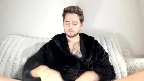 Snapshot of zaylanez chatting on 09.13.25 Zay lanez online show from 09.13.25