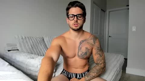 Snapshot of zaylanez chatting on 09.13.25 Zay lanez online show from 09.13.25