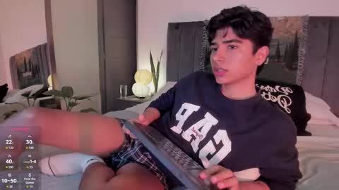 Hii im Zay.                 I save money for education. PVT Open. online show from 11.23.25