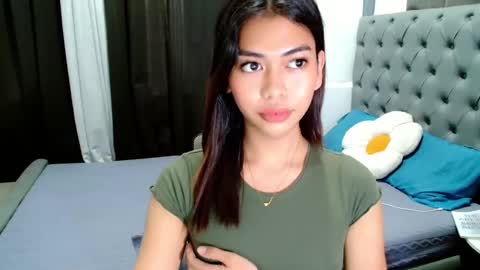 Snapshot of zeethefucker69 chatting on 02.10.25 Zo online show from 02.10.25